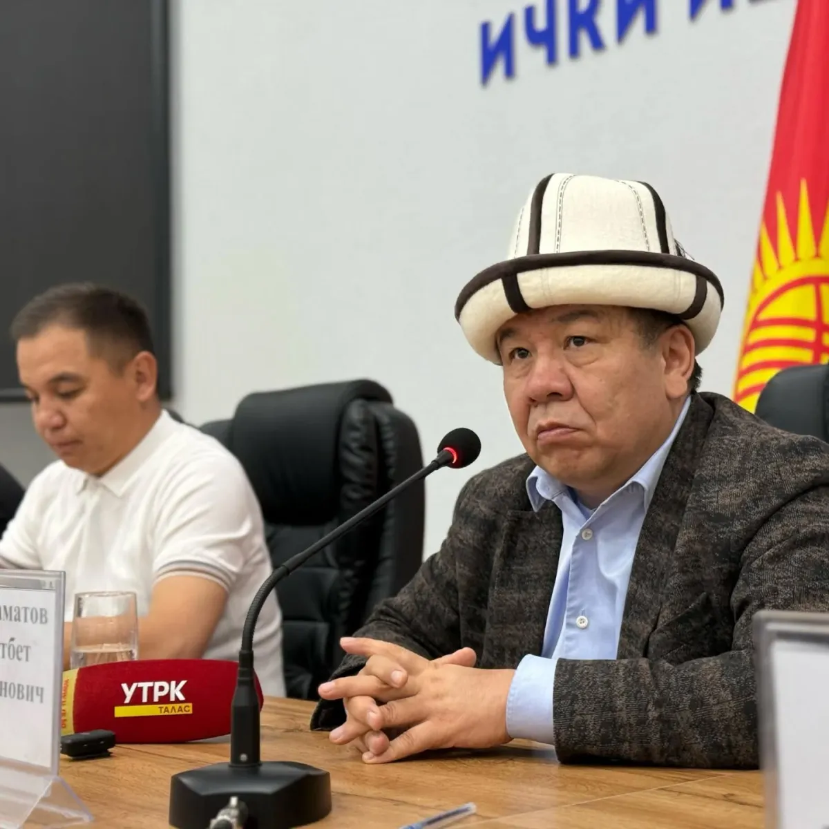 САЛЫК КЫЗМАТЫНЫН ТӨРАГАСЫ А.ШЫКМАМАТОВ БИЗНЕС ЧӨЙРӨСҮНҮН ӨКҮЛДӨРҮ МЕНЕН ЖОЛУГУШУУ ӨТКӨРДҮ