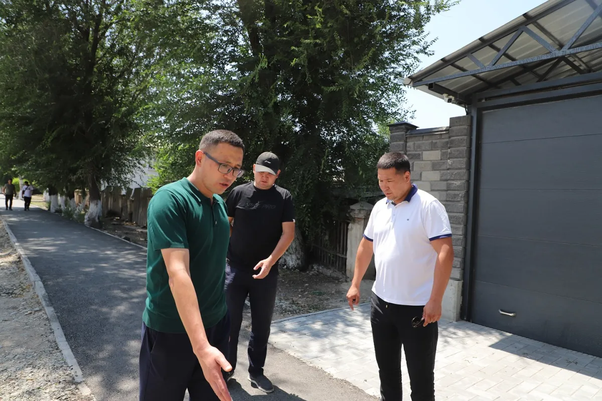 ТРОТУАР КУРГАНДАР КАТУУ КӨЗӨМӨЛГӨ АЛЫНУУДА