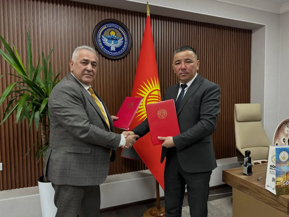 Талас шаарына Түркия Республикасынын Гөрөмө шаарынын мэри Өмер Эрен баштаган расмий делегация иш сапары менен келди.