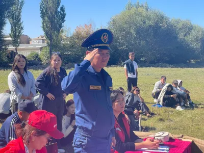 «Жаш куткаруучу» республикалык мелдешинин биринчи этабы Талас шаарындагы Сагын Абдулаев атындагы №6 мектебинде өттү.