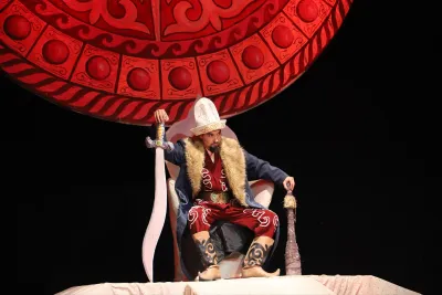 Ысык-Көл драма театры “Манастын уулу Семетей” спектаклин тартуулады