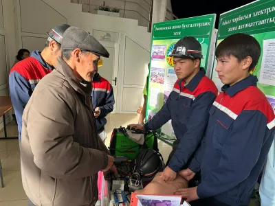 Таласта жумуш орундар жана кесиптер жарманкети өттү