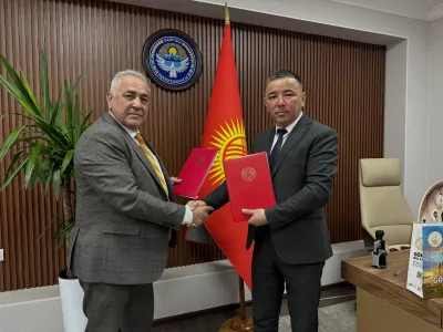 Талас шаарына Түркия Республикасынын Гөрөмө шаарынын мэри Өмер Эрен баштаган расмий делегация иш сапары менен келди.