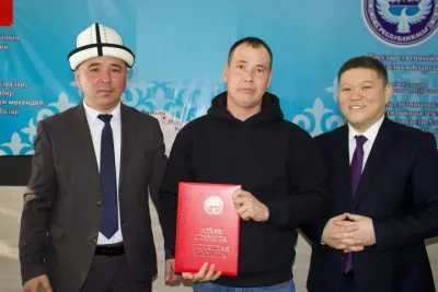 22-декабрь — энергетика кызматкерлеринин кесиптик майрамына карата Талас шаарында салтанаттуу сыйлоо иш-чарасы өткөрүлдү.