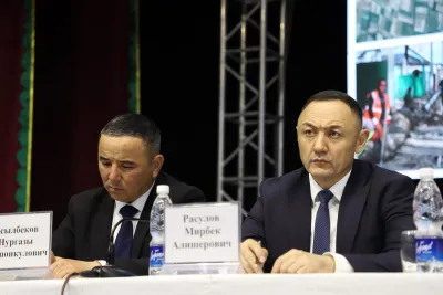 КР Президентинин Талас облусундагы ыйгарым укуктуу өкүлү Эрмат Джумаев Талас шаарынын тургундары менен жолугушуу өткөрдү