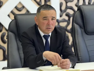 Талас шаарынын мэри Нургазы Асылбеков квартал башчылары менен жыйын өткөрдү.