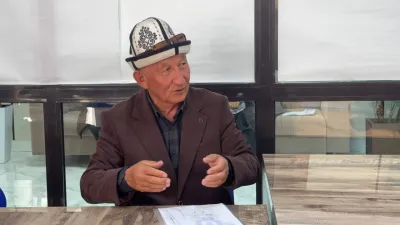 Талас шаарынын мэри жарандарды жеке кабыл алды