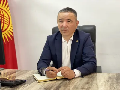 ТАЛАС ШААРЫНЫН МЭРИ ЖАРАНДАРДЫ КАБЫЛ АЛЫП, “КЫЗЫЛ СЫЗЫК” БОЮНЧА МАСЕЛЕНИ ЖЕРИНДЕ КАРАДЫ