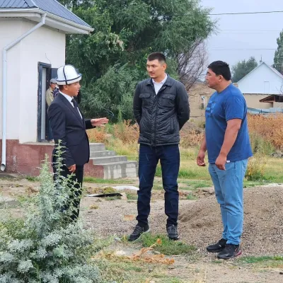 ТЫНЧТЫК КОНУШУНДАГЫ ОКУУ БОРБОРДУН КУРУЛУШУ АЯКТОО АЛДЫНДА ТУРАТ