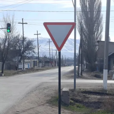 ЖОЛ КЫЙМЫЛЫНЫН КООПСУЗДУГУ ҮЧҮН ЖОЛ БЕЛГИЛЕРИ ОРНОТУЛУУДА